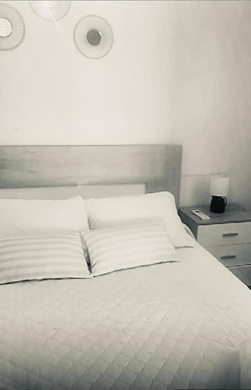 Casa Trudy Villa Торевиеха Екстериор снимка
