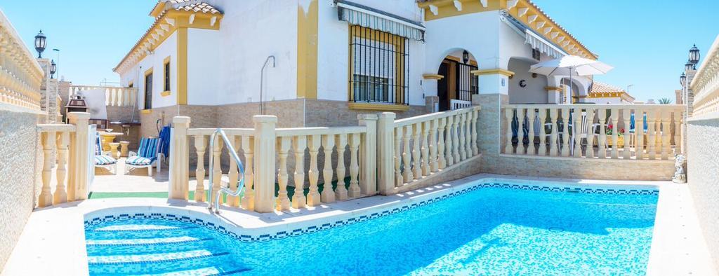 Casa Trudy Villa Торевиеха Екстериор снимка